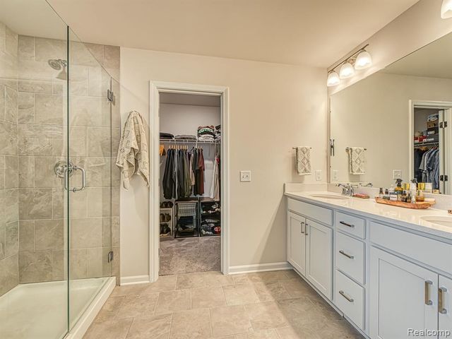 2750 Salt Springs Drive, Saline, MI 48176