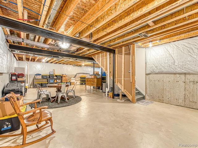 2750 Salt Springs Drive, Saline, MI 48176