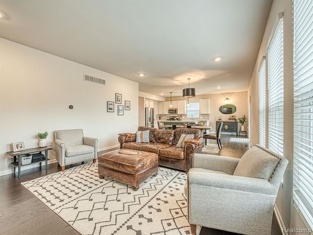 2750 Salt Springs Drive, Saline, MI 48176