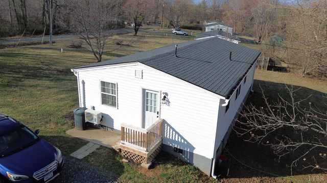 182 Shelter Ln, Amherst, VA 24521