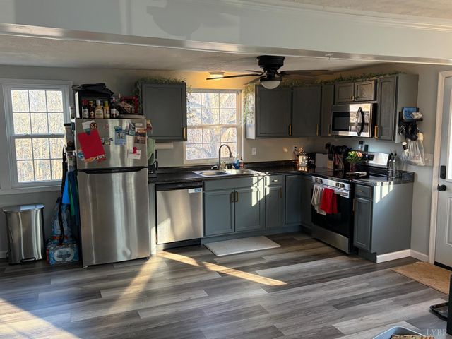 182 Shelter Ln, Amherst, VA 24521