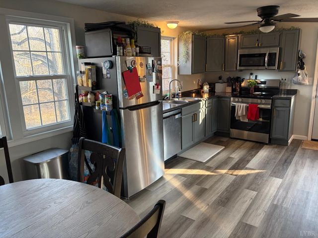 182 Shelter Ln, Amherst, VA 24521