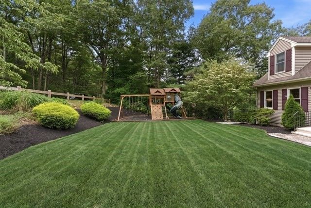 115 Sutton Rd, Webster, MA 01570