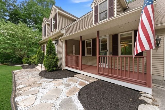 115 Sutton Rd, Webster, MA 01570