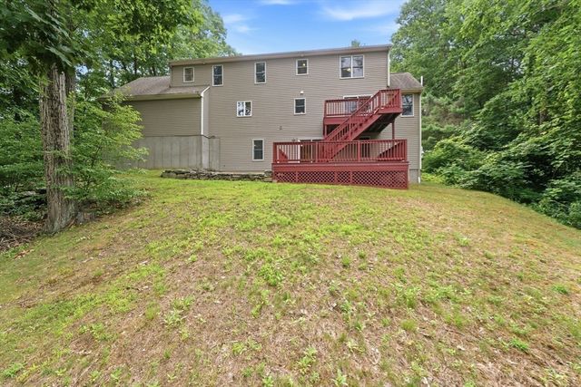 115 Sutton Rd, Webster, MA 01570
