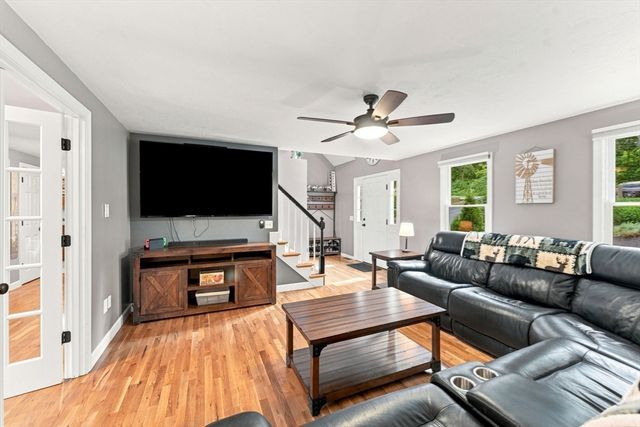 115 Sutton Rd, Webster, MA 01570