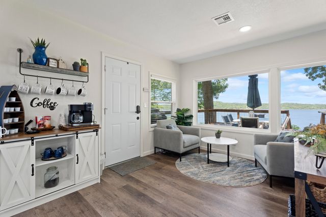 24721 S 613 Road, Grove, OK 74344