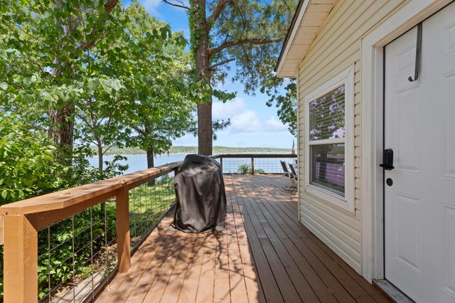 24721 S 613 Road, Grove, OK 74344