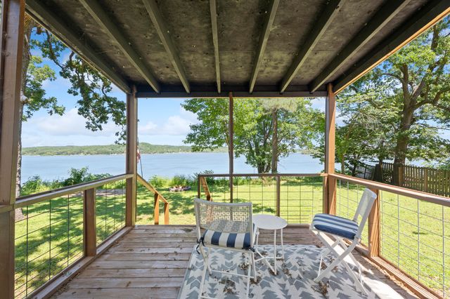 24721 S 613 Road, Grove, OK 74344