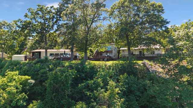 24721 S 613 Road, Grove, OK 74344