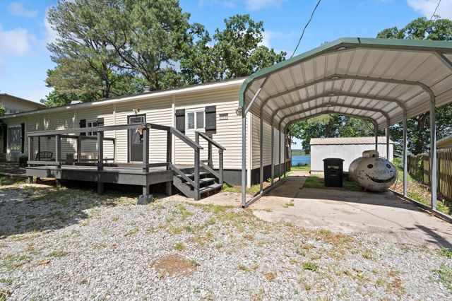 24721 S 613 Road, Grove, OK 74344