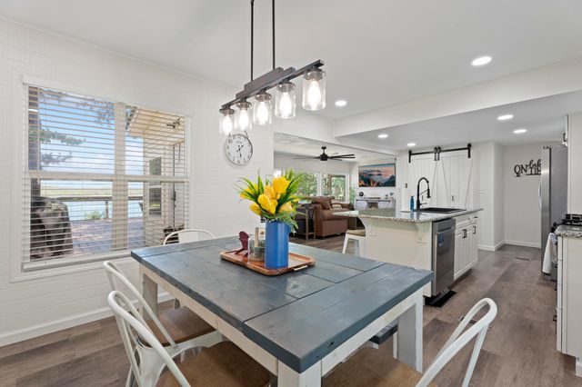 24721 S 613 Road, Grove, OK 74344