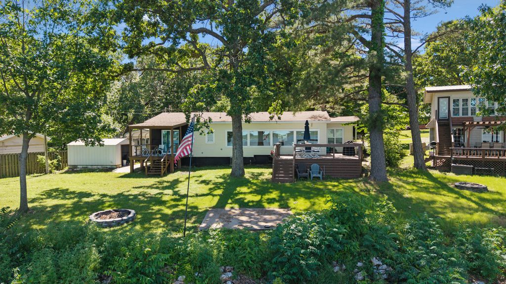 24721 S 613 Road, Grove, OK 74344