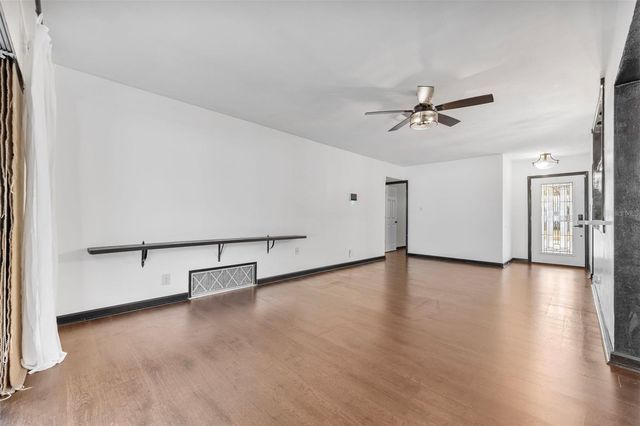 15204 MONET DRIVE, Tampa, FL 33613