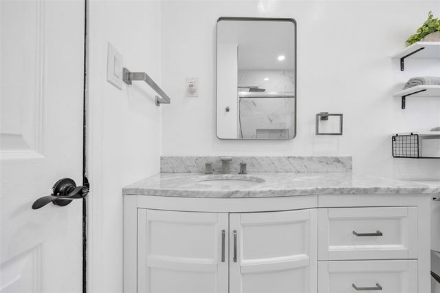 15204 MONET DRIVE, Tampa, FL 33613