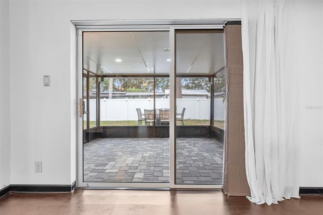 15204 MONET DRIVE, Tampa, FL 33613