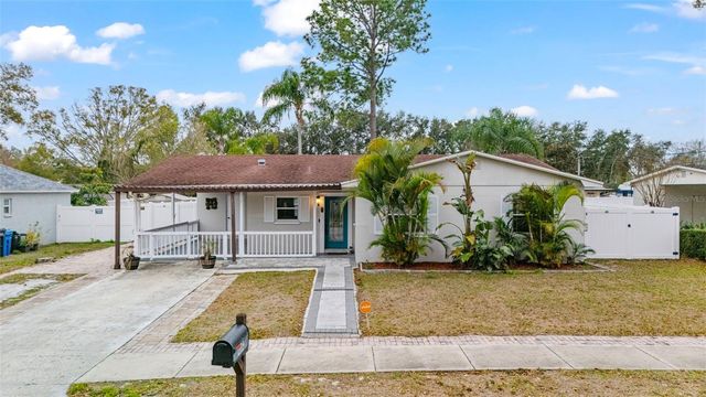 15204 MONET DRIVE, Tampa, FL 33613