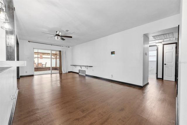 15204 MONET DRIVE, Tampa, FL 33613