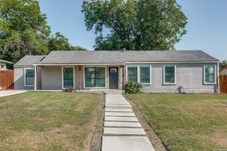 211 BEVERLY DR, San Antonio, TX 78228