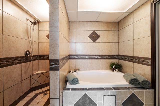 374 County Road 42530, Paris, TX 75462