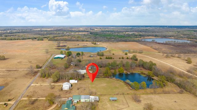 374 County Road 42530, Paris, TX 75462