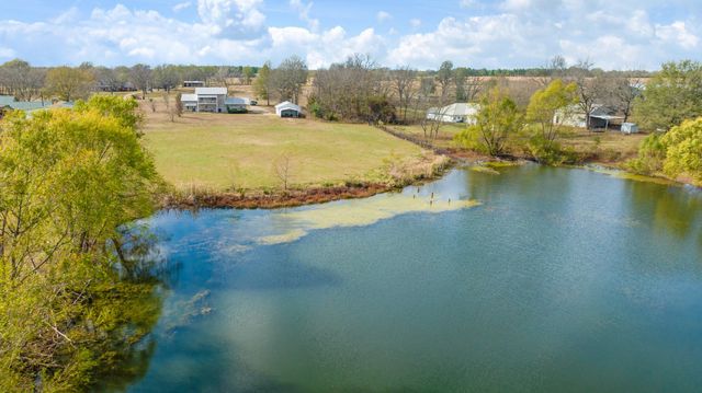 374 County Road 42530, Paris, TX 75462