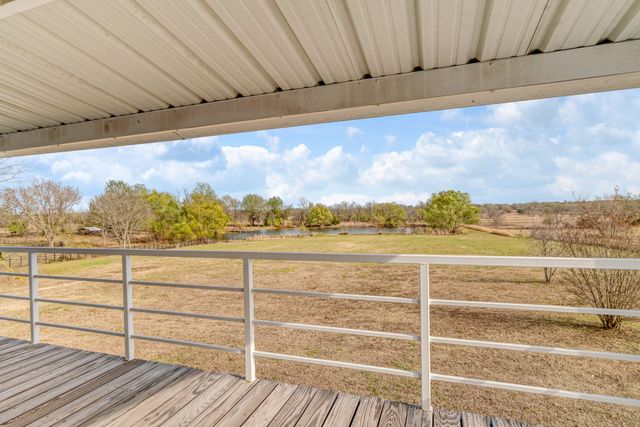 374 County Road 42530, Paris, TX 75462