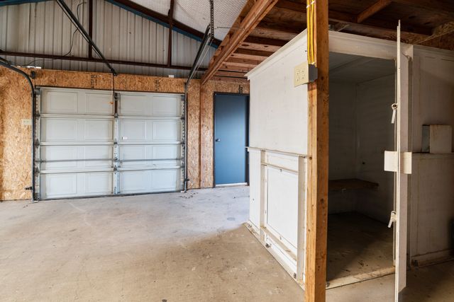 374 County Road 42530, Paris, TX 75462