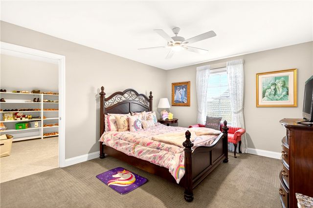 129 LIBERTY BLVD, Cecil, PA 15317