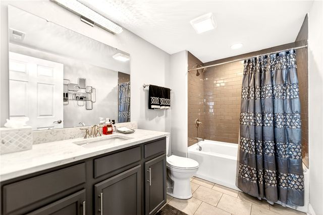 129 LIBERTY BLVD, Cecil, PA 15317