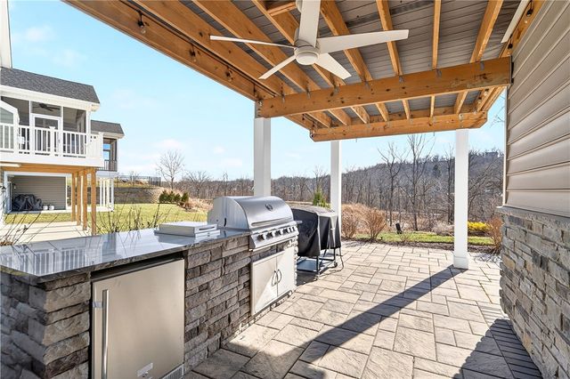 129 LIBERTY BLVD, Cecil, PA 15317