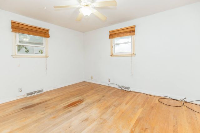 6286 California Street, Hobart, IN 46342
