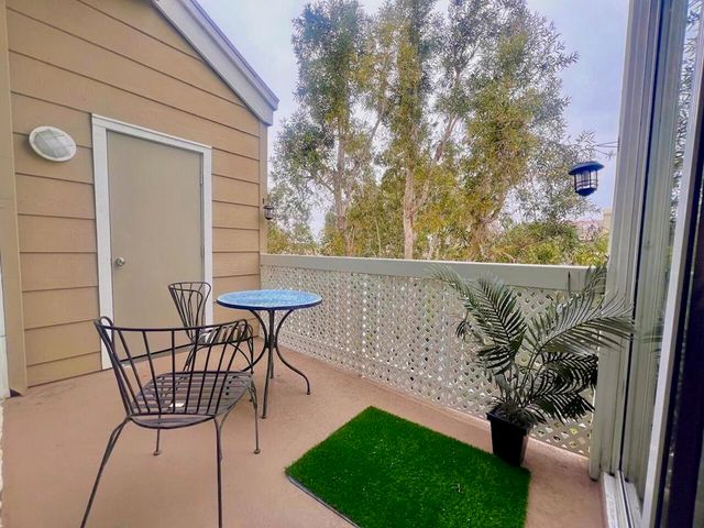 20371 Bluffside Circle B404, Huntington Beach, CA 92646
