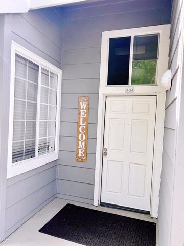 20371 Bluffside Circle B404, Huntington Beach, CA 92646