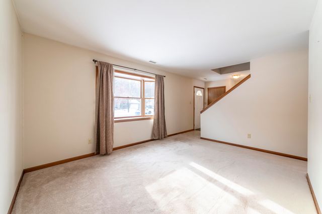 1346 Essex Drive, Chesterton, IN 46304