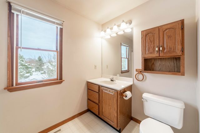 1346 Essex Drive, Chesterton, IN 46304