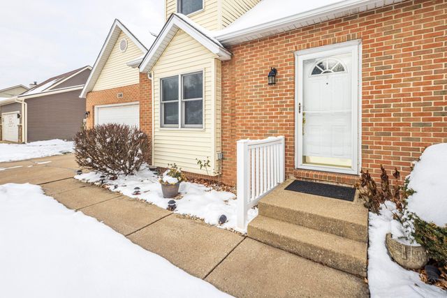 1346 Essex Drive, Chesterton, IN 46304