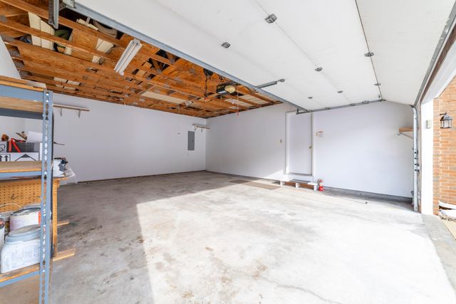 1346 Essex Drive, Chesterton, IN 46304