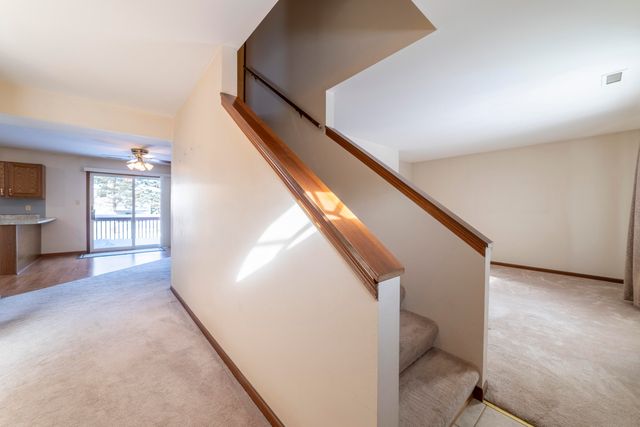 1346 Essex Drive, Chesterton, IN 46304