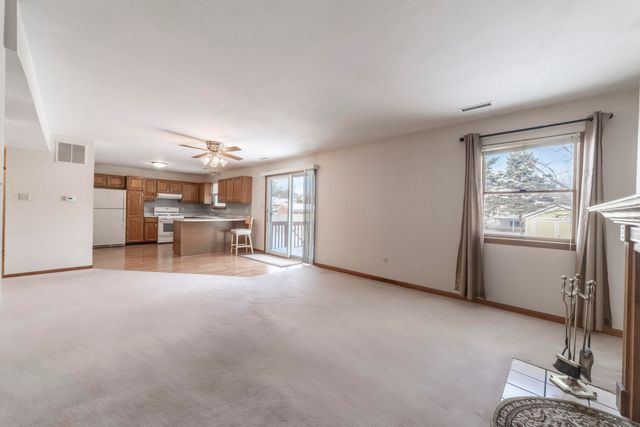 1346 Essex Drive, Chesterton, IN 46304