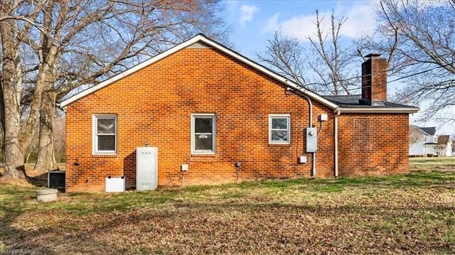 5366 Northwest School Road, Greensboro, NC 27409
