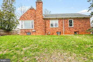 431 N MAIN STREET, Red Lion, PA 17356