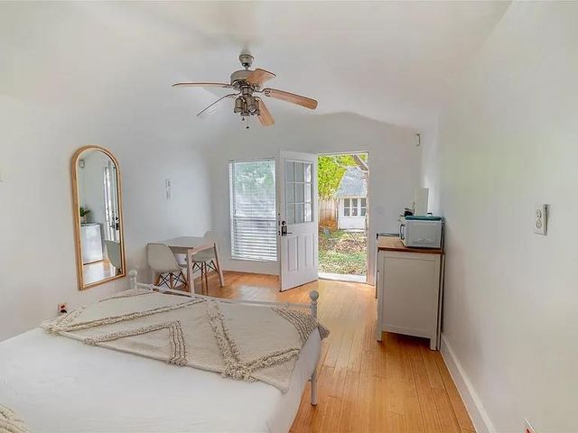 1028 E 43rd ST, Austin, TX 78751