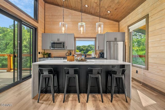 1514 Mountain Drive, Sevierville, TN 37876