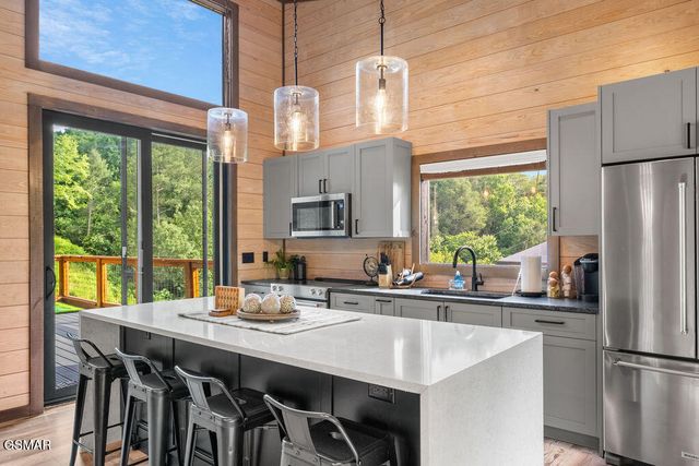 1514 Mountain Drive, Sevierville, TN 37876