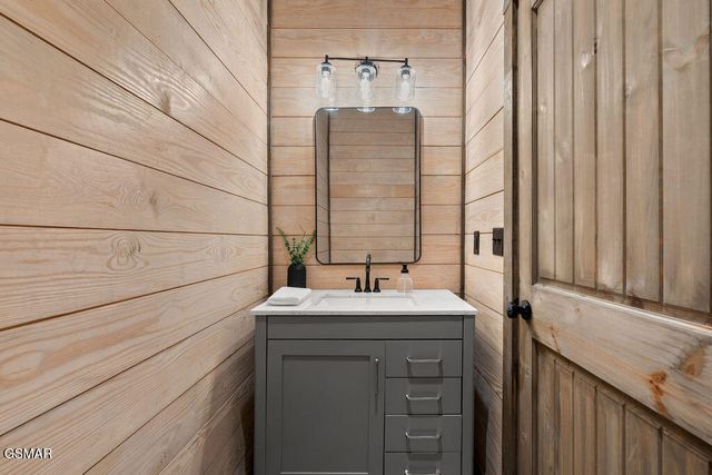 1514 Mountain Drive, Sevierville, TN 37876