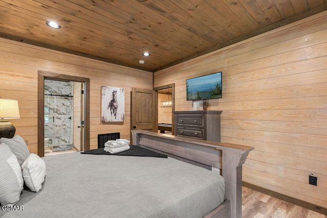 1514 Mountain Drive, Sevierville, TN 37876