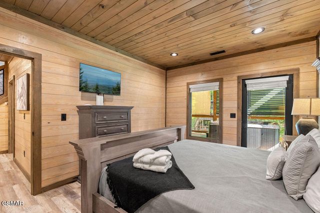 1514 Mountain Drive, Sevierville, TN 37876