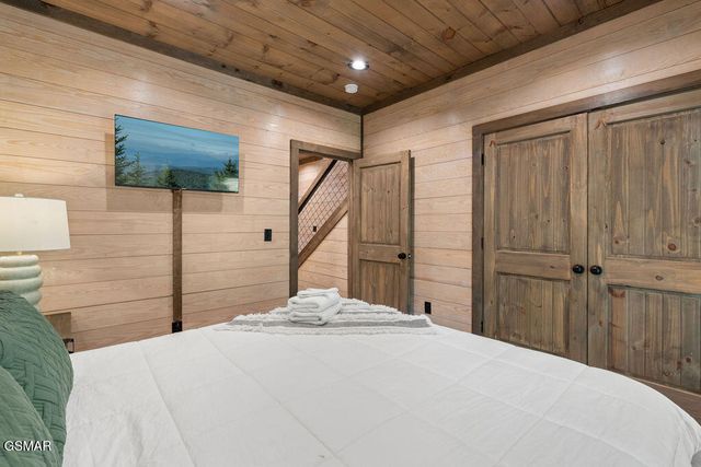 1514 Mountain Drive, Sevierville, TN 37876