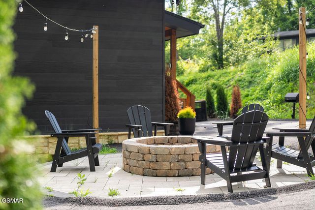 1514 Mountain Drive, Sevierville, TN 37876